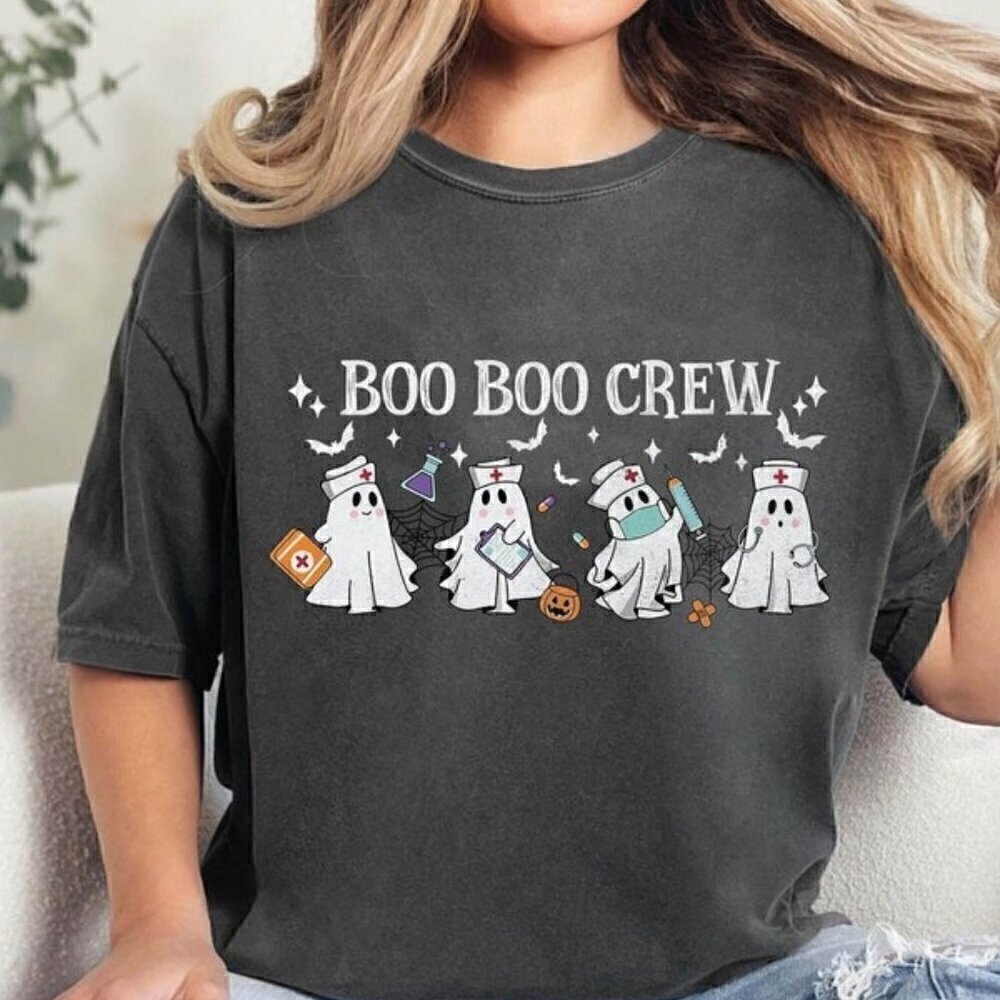 Halloween Nurse Boo Boo Crew Spooky Medical Unisex T-Shirt - Picture 1 of 4